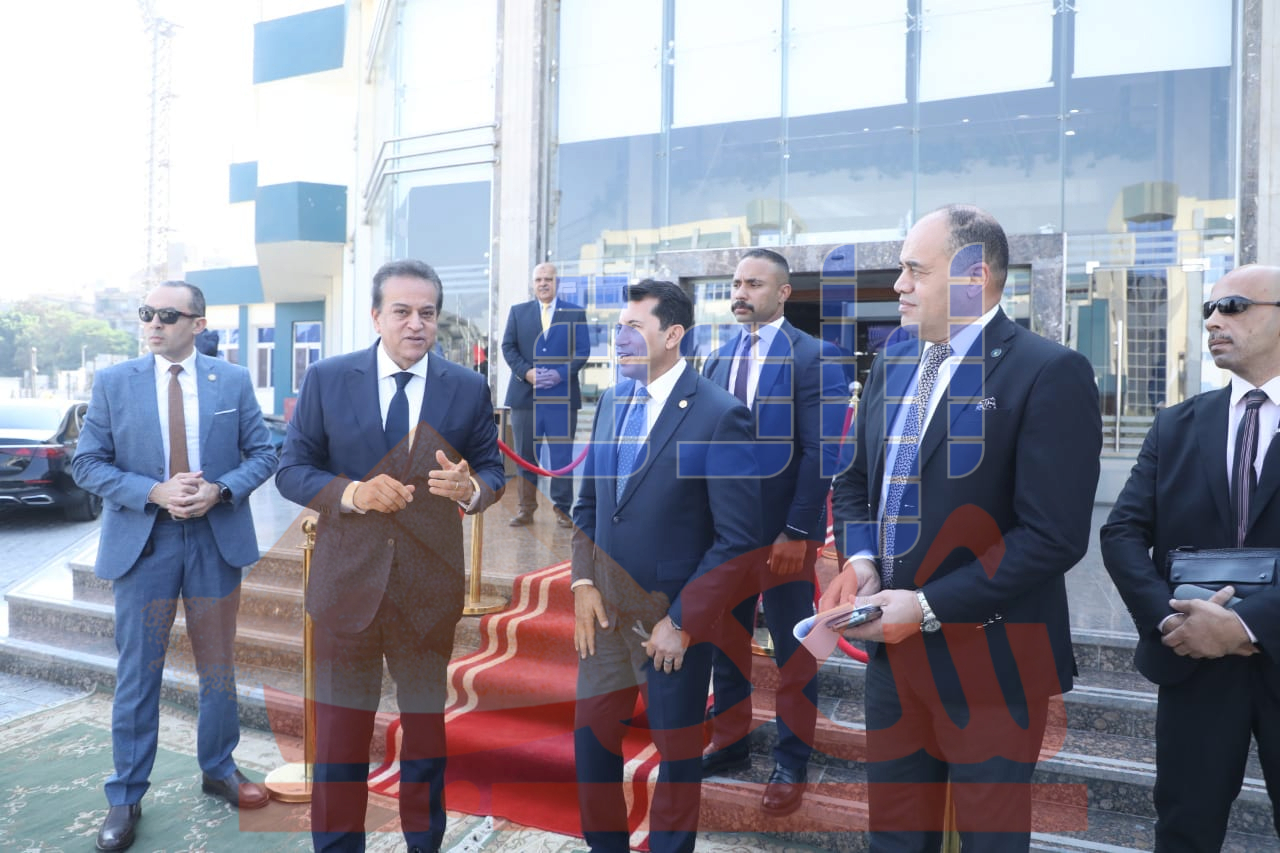 وزير الصحة يشهد إطلاق مبادرة “بإيدينا ننقذ حياة” للتوعية بالموت القلبي المفاجئ