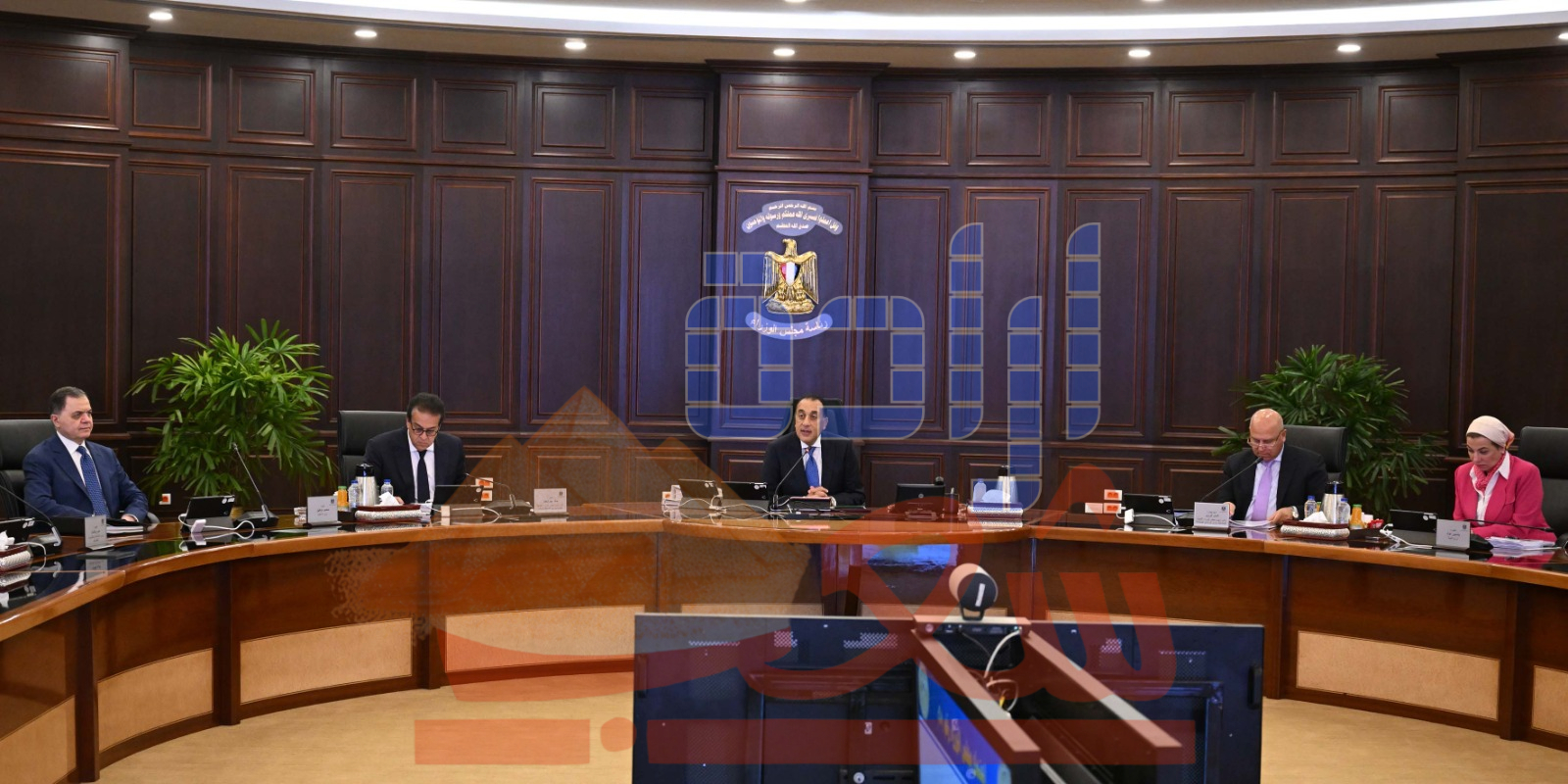رئيس الوزراء: الجمعة القادمة سيتم استئناف ضخ الغاز لعدد من المصانع التي توقفت الأيام الماضية