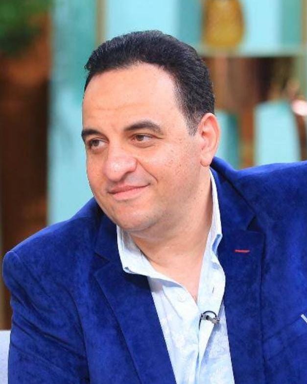 الموت يفجع الفنان هشام اسماعيل