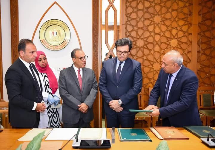 وزير الثقافة فى ضيافة وزير الخارجية والهجرة وبحث الكثير من الملفات