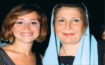 وفاة والدة منة شلبي في تونس بعد أزمة صحية مفاجئة