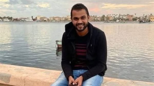الرئيس السيسي يكرّم أسرة الشهيد مصطفى عفيفي: “دماء الشهداء أمانة في أعناقنا”