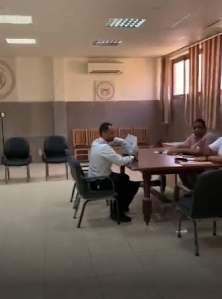 “جوهر” اول اوارق تقدم للترشح لمجلس الشيوخ ببورسعيد