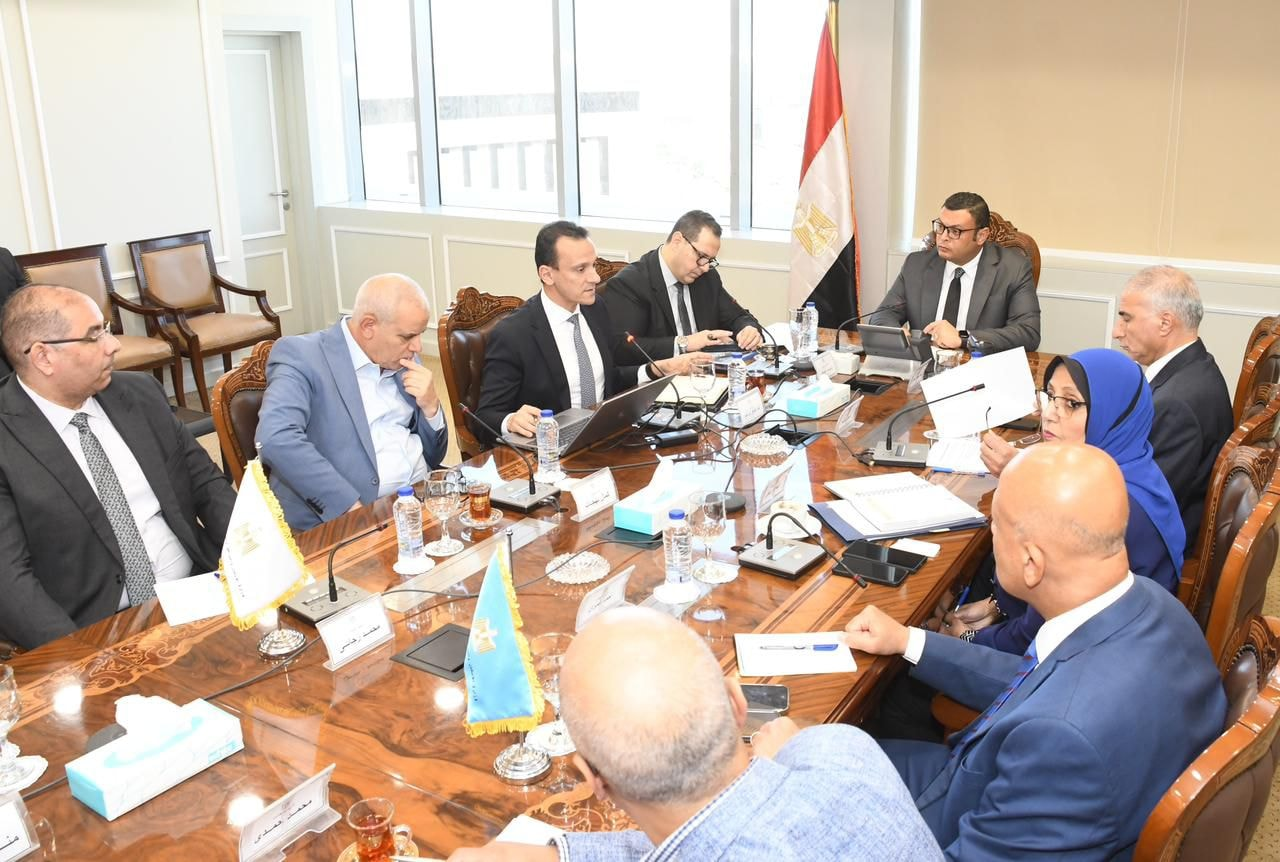 ▪︎وزير الإسكان يعقد اجتماعًا لمتابعة آخر مستجدات إنشاء وحدتي “تنظيم السوق العقارية” و”تصدير العقار المصري”