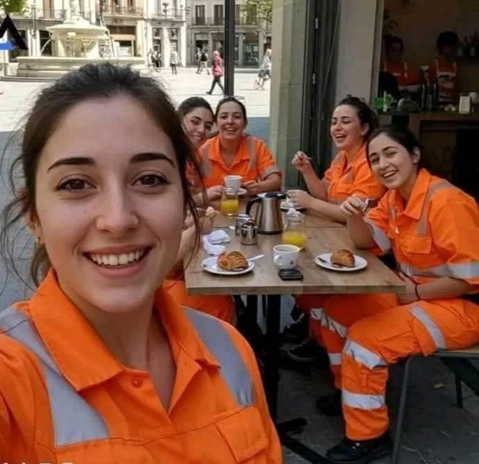 صورة لعاملات النظافة فى هولندا