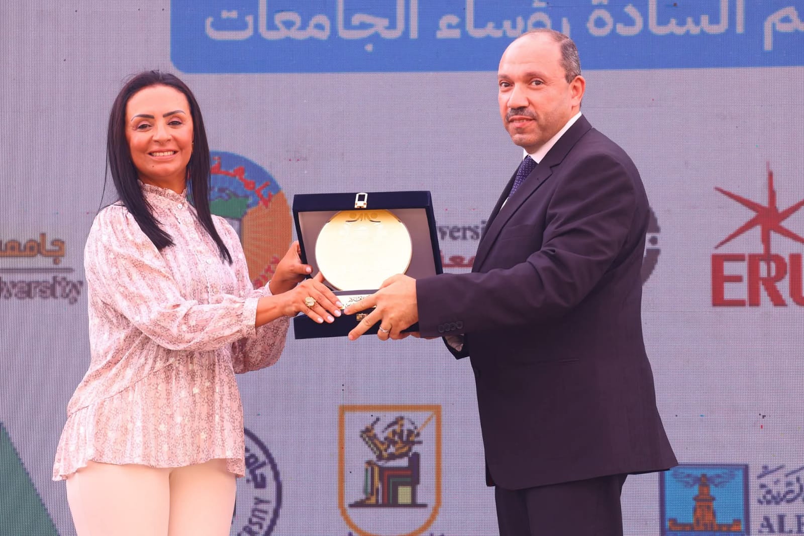 وزيرة التضامن الاجتماعي تكرم الجامعات المشاركة في مشروع وحدات التضامن الاجتماعي بالجامعات وأفضل المتطوعين ومنسقي المشروع
