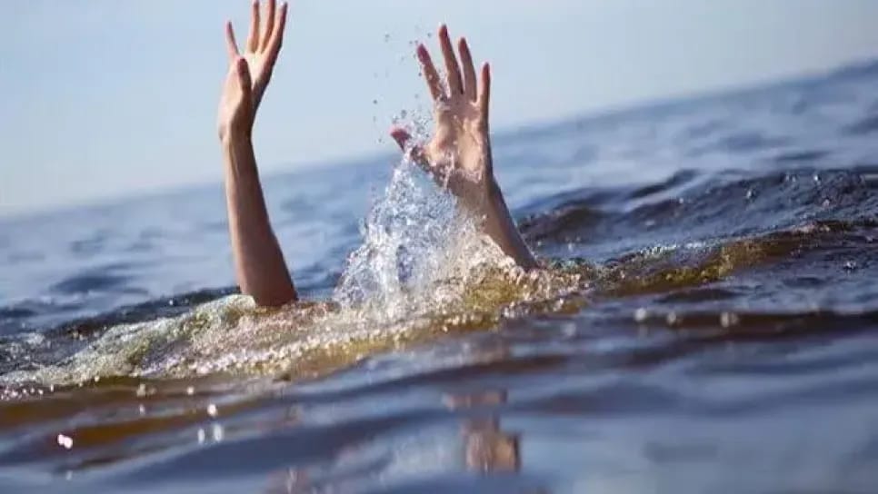 غرق شقيقين أثناء السباحة في مياه البحر بعزبة الكوم الأحمر بأشمون