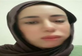 وسط حراسة مشددة.. وصول علياء قمرون إلى النيابة الاقتصادية بالقاهرة للتحقيق