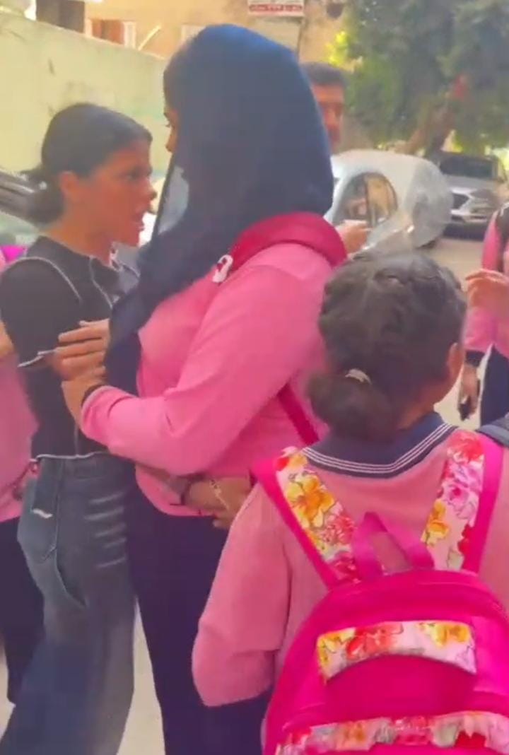 إخلاء سبيل طالبة تلفظت بألفاظ خارجة أمام مدرسة بمصر القديمة