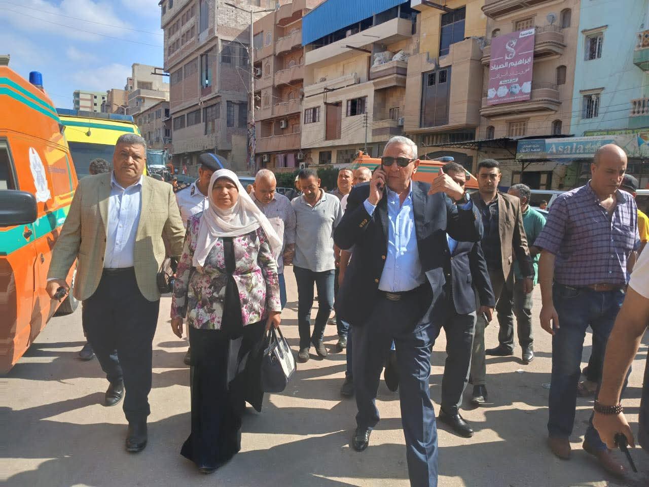وصول محافظ الغربيه اشرف الجندي لمكان حادث حريق وانهيار مصنع البشبيشي بالمنطقة الصناعية بالمحله