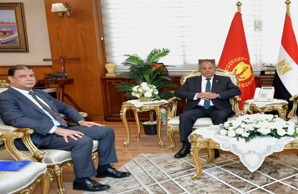 محافظ بورسعيد يُجدد الثقة في “ممدوح التابعي” مديرًا عامًا لمكتبة مصر العامة