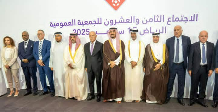 أبو ريدة نائبا أول لمجلس إدارة الاتحاد العربى لكرة القدم بالتزكية