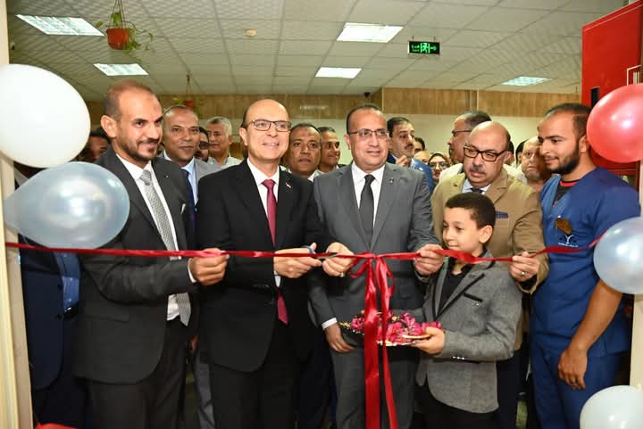 رئيس جامعة أسيوط يفتتح وحدة الكلى الصناعية بمستشفى أسيوط الجديدة الجامعي بتكلفة تتجاوز 20 مليون