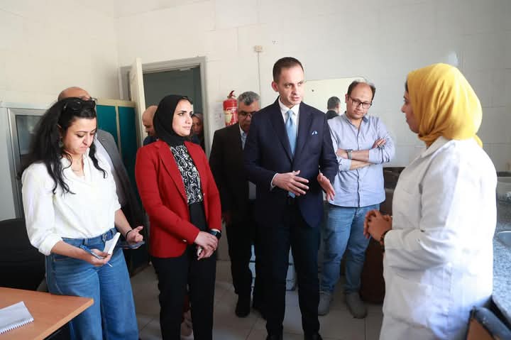 نائب وزير الصحة يتفقد منشآت صحية بالإسكندرية ويوجه بتطوير مستشفى الحميات