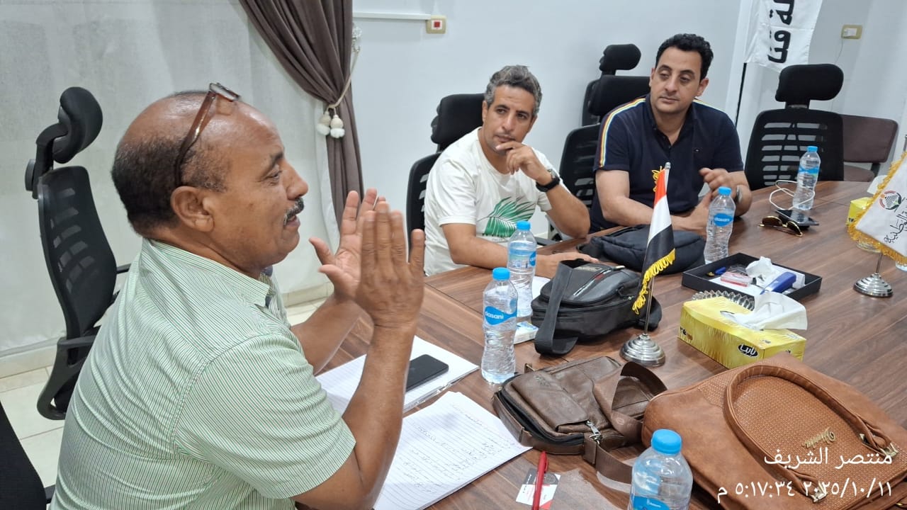 لوضع استراتيجية المرحلة المقبلة…أمانة الإعلام بحزب الجبهة الوطنية تعقد اجتماعًها الأول بمقر الحزب بقنا.