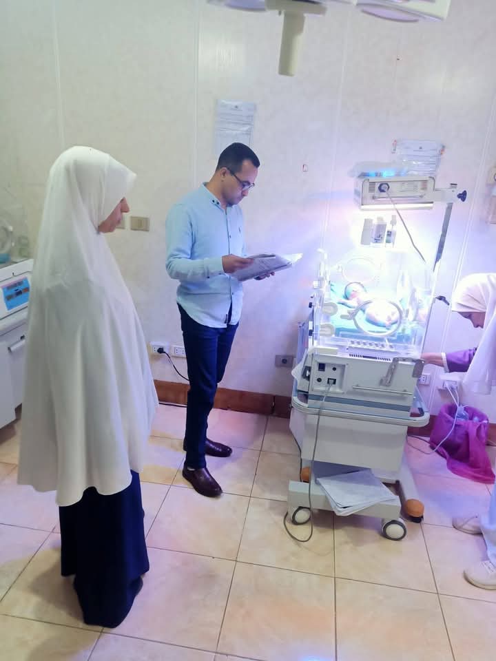 وكيل صحة اسيوط للشؤون الوقائية يفاجئ عدد من الوحدات الصحية ومستشفى صدفا فجراً للتأكد من تقديم الخدمات الصحية