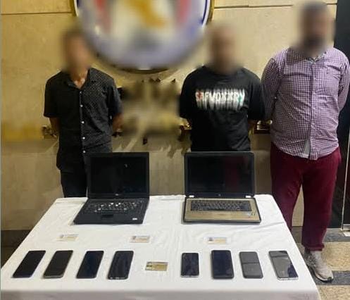 ضبط عصابة استولت على خطوط محمول مميزة ببطاقات مزورة وبيانات عملاء