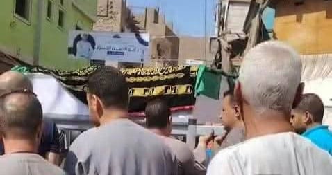 عقب وفاتها بعد صراع مع المرض بمسقط رأسها بقوص اهالي قنا يشيعون شيماء القوصي.