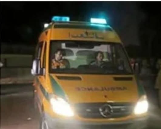 إصابة 4 أشخاص إثر حادث تصادم سيارة نقل أموال مع ملاكي في قنا