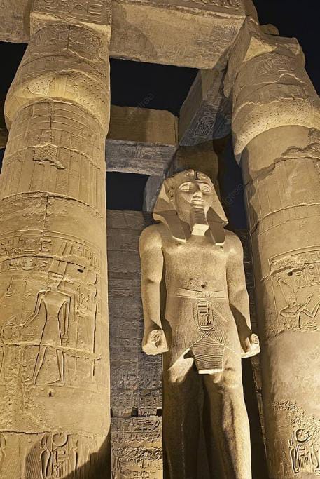 مصر تستعيد مجدها… تمثال عمره 3500 عام يعود لأحضان الوطن!