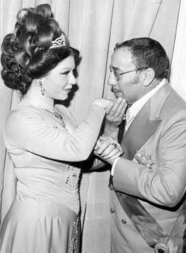 جريدة إرادة شعب | فن | ٨٧ عاماً على ميلاد شويكار رفيقة المهندس