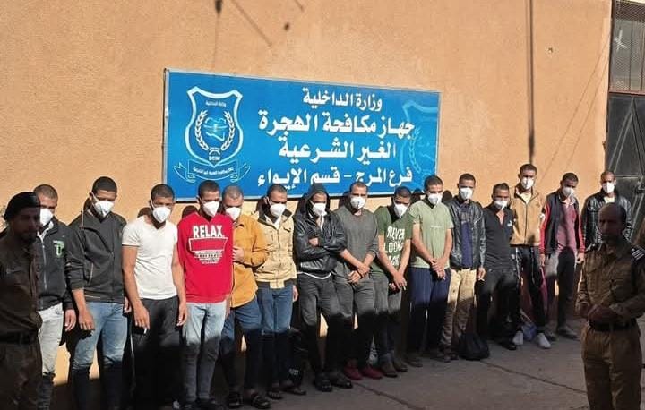 ترحيل 21 مصريًا من ليبيا عبر منفذ أمساعد البري