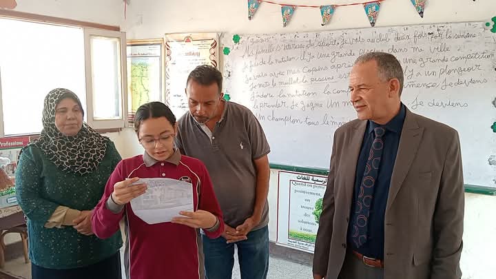 مدير تعليم أسيوط يتفقد مدرسة الحرية الرسمية للغات “فرنساوى ” لمتابعة تطبيق لائحة الانضباط المدرسى وتفعيل الانشطة المدرسية