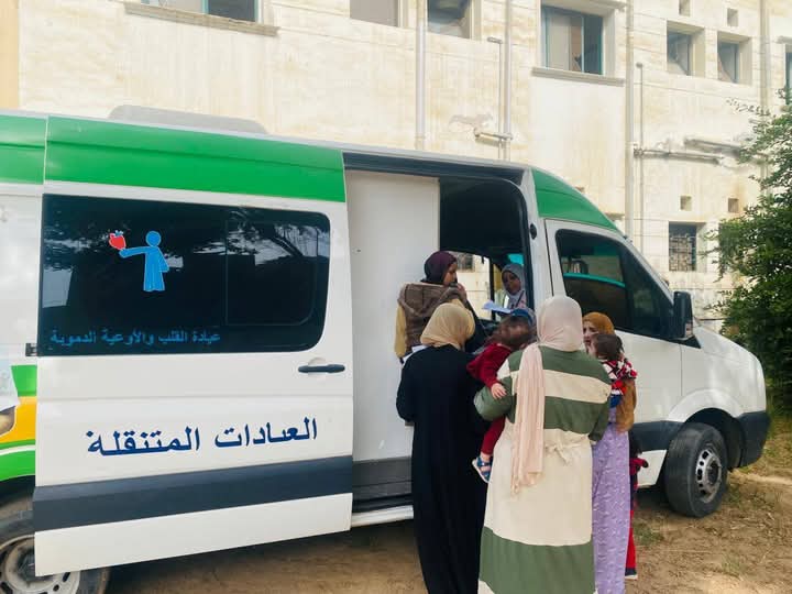 صحة أسيوط : على مدار ٦ ايام متواصلة .. قوافل طبية وتوعوية تقدم خدماتها ل ٨٩٨٤ مستفيد بأسيوط