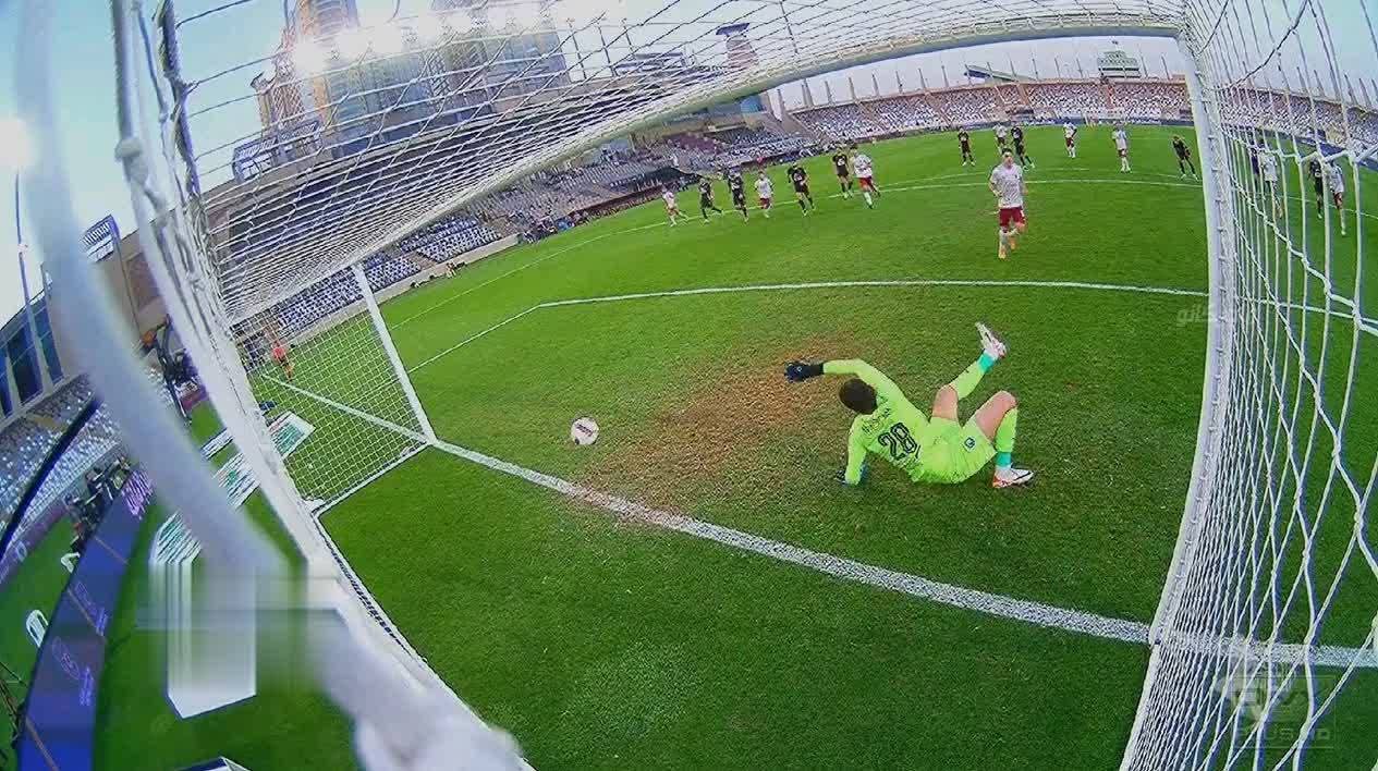 جريدة إرادة شعب | رياضة | سيراميكا فك عقدة بيراميدز و توج بالبرونزية