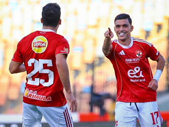 الأهلي يتوج بطلاً لكأس السوبر المصري بعد فوزه علي الزمالك بهدفين دون رد. 🏆🦅