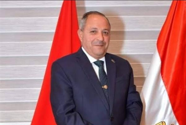 محافظ بورسعيد للمخالفين: «بنزل ألف الشوارع بعربيتي وبشوف كل حاجة بعيني»