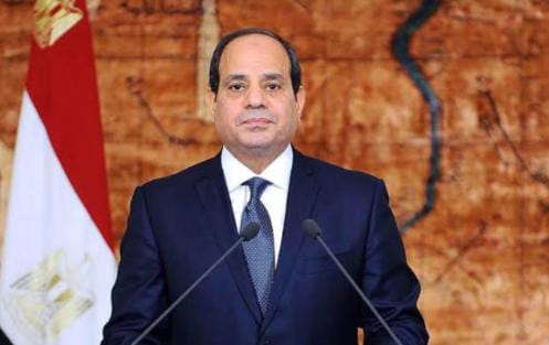 ٧٥ ألف فرصة عمل.. الرئيس السيسي يفتح آفاق التعهيد والاتصالات في مصر
