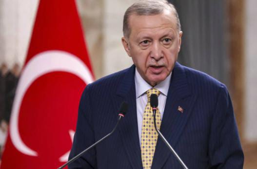 أردوغان: تركيا تبني الأمل في غـــزة… من أنقاض الزلزال إلى منازل الحياة