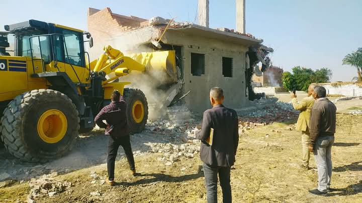 محافظ أسيوط: إزالة 15 حالة تعدي على أراضي زراعية ضمن المرحلة الثالثة من الموجة 27 للازالات