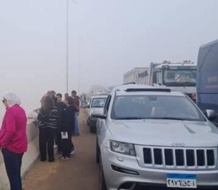 غلق طريق الإسكندرية–القاهرة الصحراوي بسبب الشبورة المائية