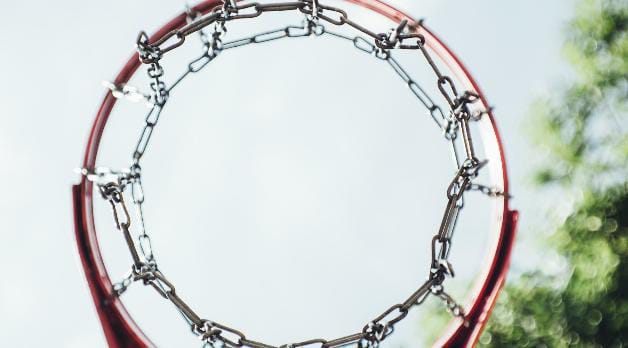 ✦ سوق القصدير يشتعل عالميًا: الذكاء الاصطناعي يشعل حرب المعادن النادرة