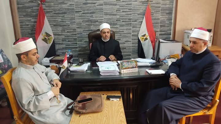 وكيل وزارة الأوقاف بأسيوط يجتمع بالأئمة المرشحين لدوري النجباء ويؤكد: نريد الإمام العالم القدوة.. وثقتي فيكم بلا حدود
