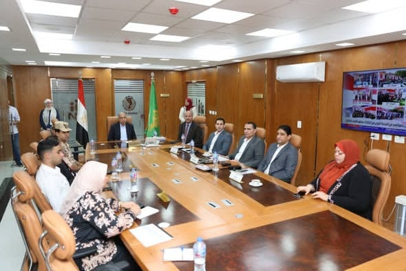 محافظ المنيا: غلق اللجان في اليوم الأول لانتخابات مجلس النواب دون تجاوزات