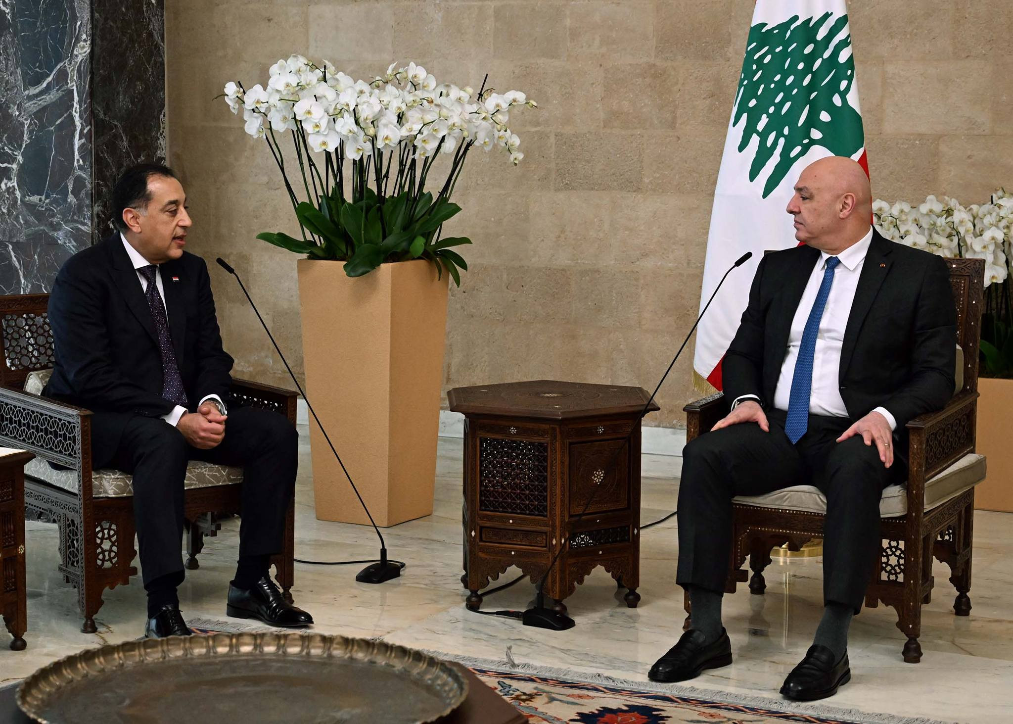 الرئيس اللبناني يستقبل رئيس الوزراء المصري فى قصر بعبدا