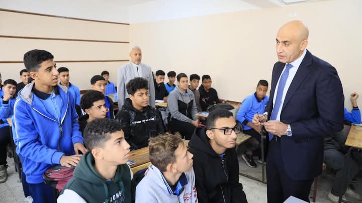 وزير التربية والتعليم يواصل جولته التفقدية بزيارة مدرستين بإدارة التبين التعليمية بمحافظة القاهرة لمتابعة سير العملية التعليمية