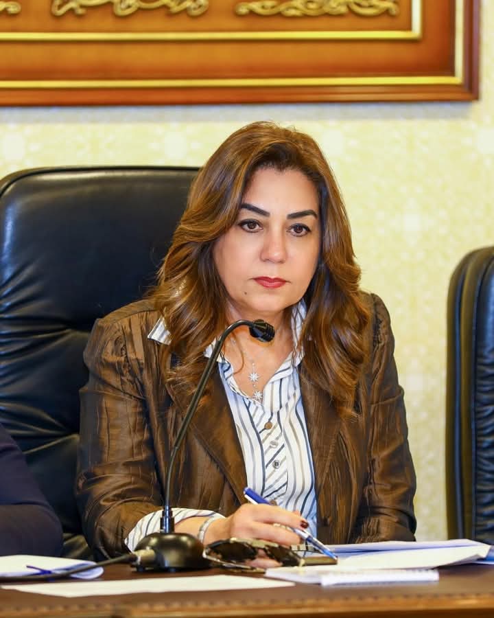 د.منال عوض: إزالة أعمال مخالفة في ٥ مباني بمدينة بلبيس بالشرقية و٩ عقارات بحي السلام أول بالقاهرة