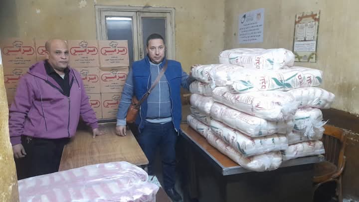 محافظ أسيوط: ضبط ١٢٠٠ زجاجة زيت ناقصة الوزن في حملات تموينية بمركز منفلوط