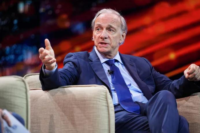 راي داليو يقرع طبول الخطر… “أزمة الـ38 تريليون” تهدد بانفجار مالي يهزّ أمريكا والعالم!