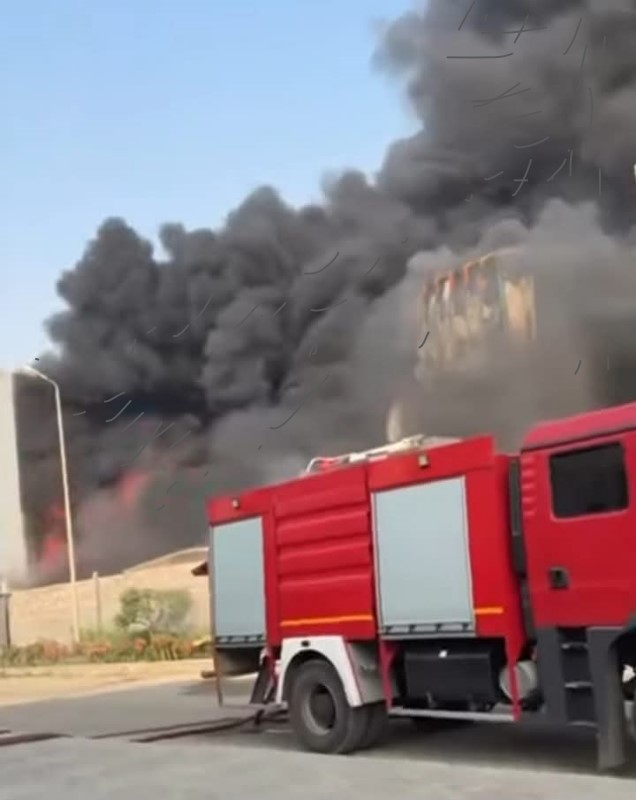 حريق هائل يلتهم مصنع مراتب بالبدرشين بالجيزة