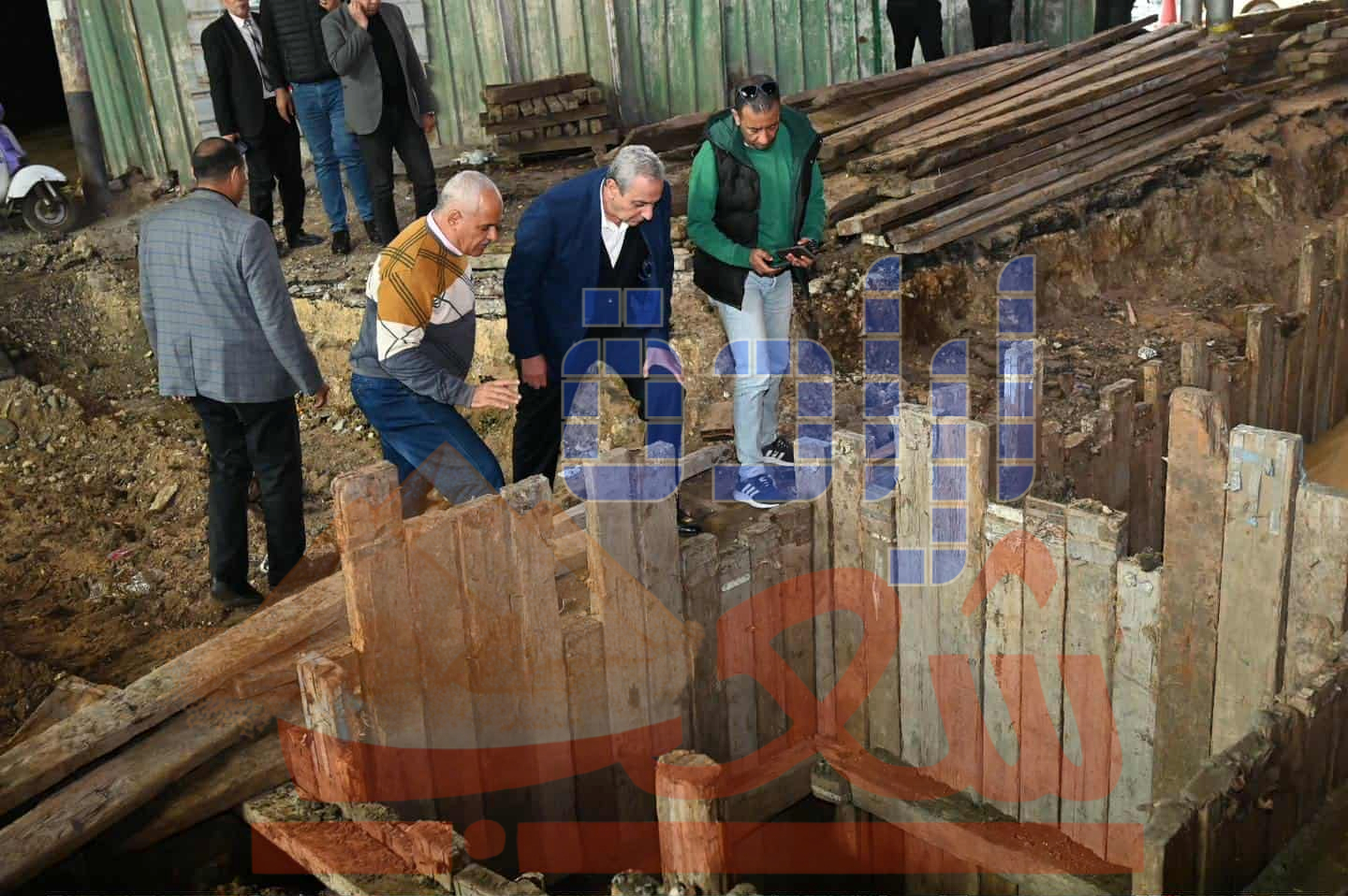 محافظ الغربية يتفقد ليلاً مشروعات البنية التحتية والرصف بمدينة سمنود وأهمها عزبة الناموس