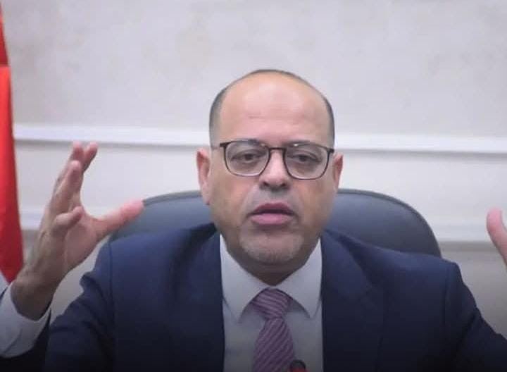 وزير العمل: الدولة تتحرك فورًا لدعم السيدة صاحبة فيديو بيع أبنائها وتوفير حياة كريمة لها