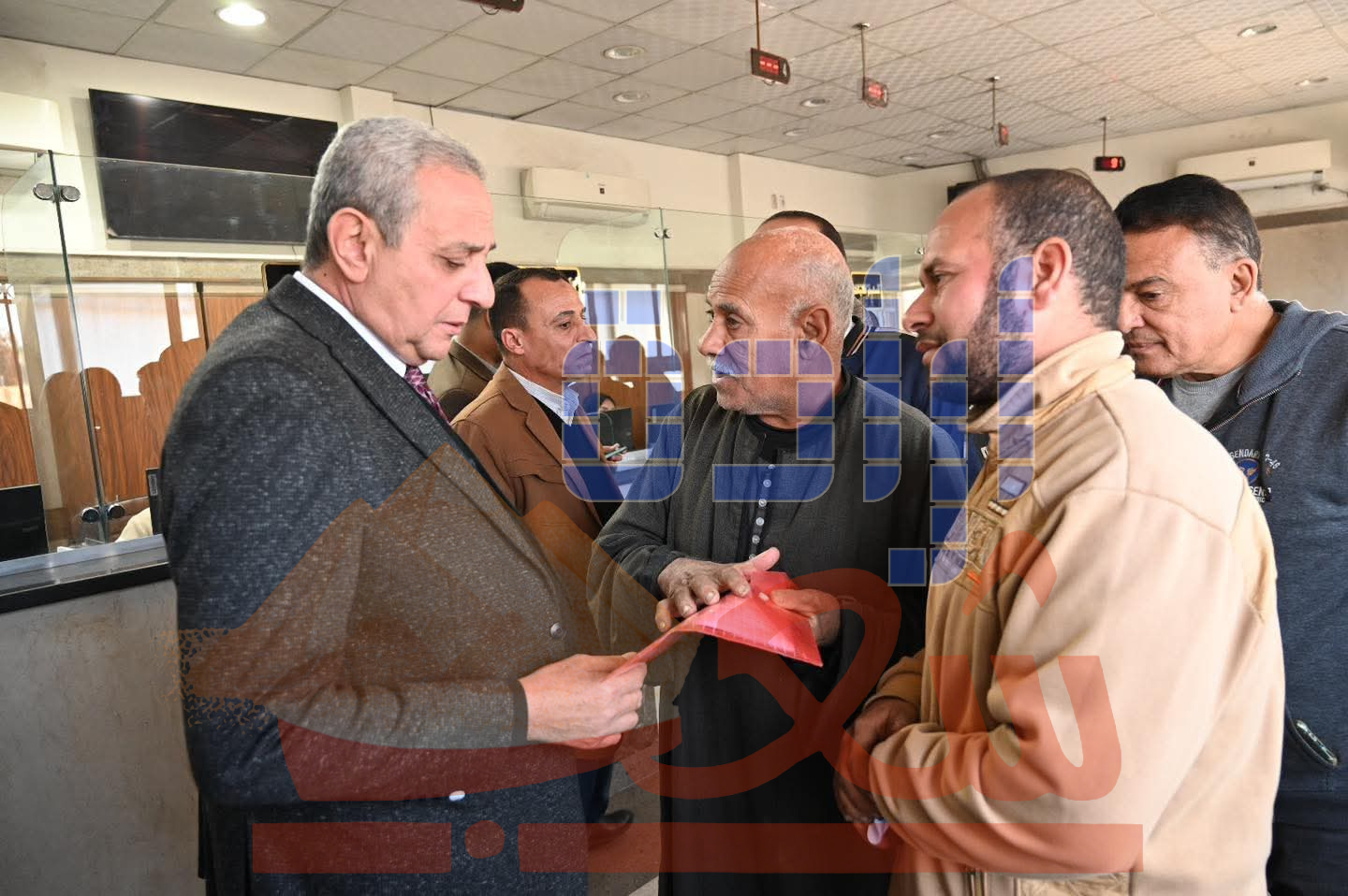 لقاءات مستمرة بين محافظ الغربية والمواطنين لحل المشكلات وتطوير الخدمات تحت شعار “الغربية بتتغير بيكم “