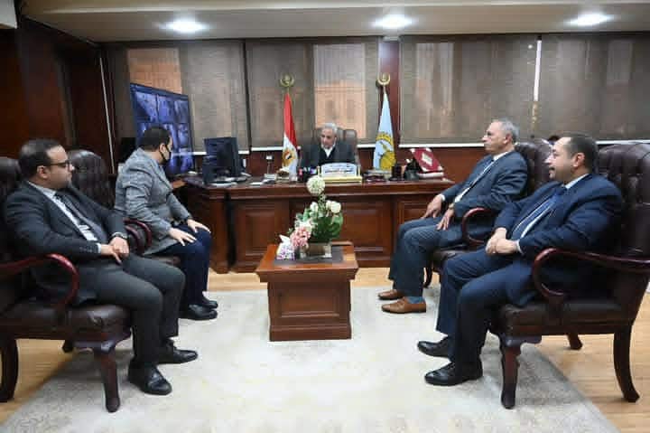 المستشار السحيمى فى ضيافة محافظ الغربية وتهنئتة لتوليه مهام مدير المكتب القضائى لهيئة قضايا الدولة