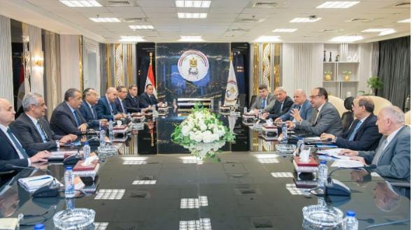 تحالف الصناعة الثقيلة”.. اجتماع وزيري الإنتاج الحربي وقطاع الأعمال يعيد تشكيل خريطة الصناعة المصرية