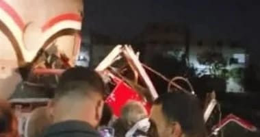 قطار يصدم سيارة من مكان غير مخصص للعبور،